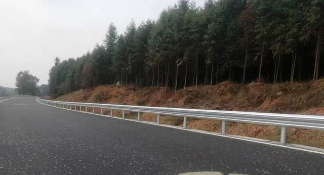 1583652488432747.jpg 道路上选用波形草莓视频污在线看免费时应考虑那些因素.jpg