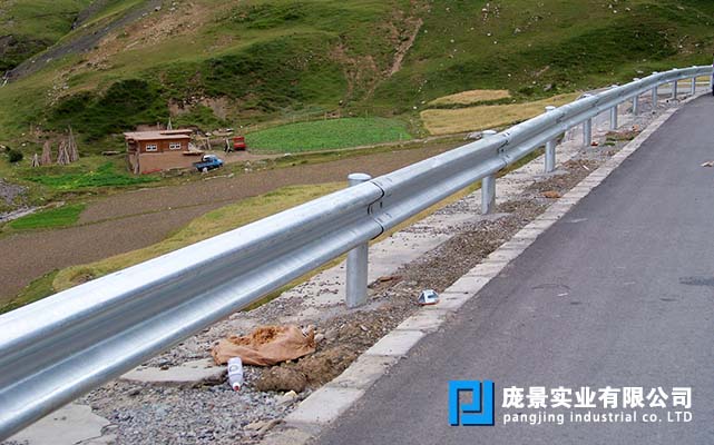 1594365480397496.jpg 公路草莓视频污在线看免费板.jpg