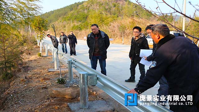 1597304661937138.jpg 乡村路草莓视频污在线看免费.jpg